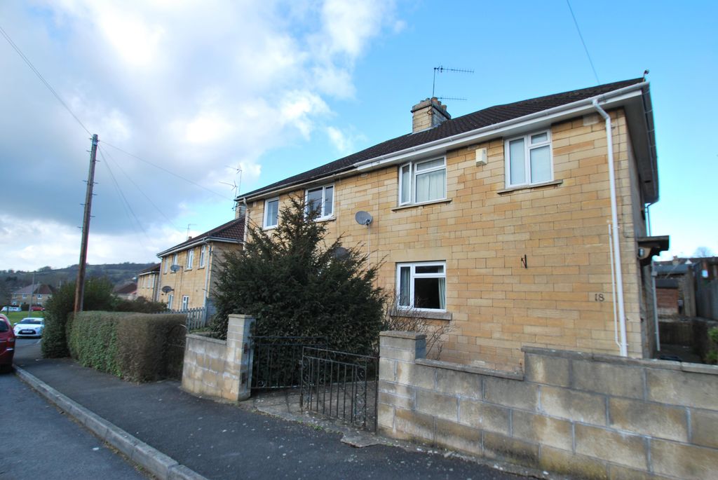Property photo 1 of 7 Front