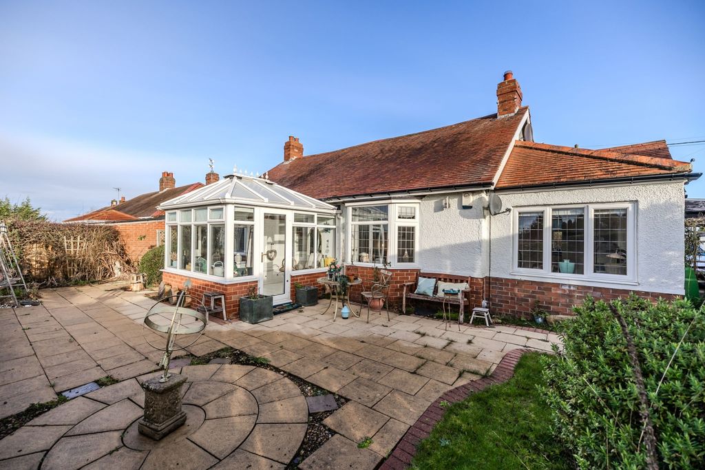 Property photo 2 of 24