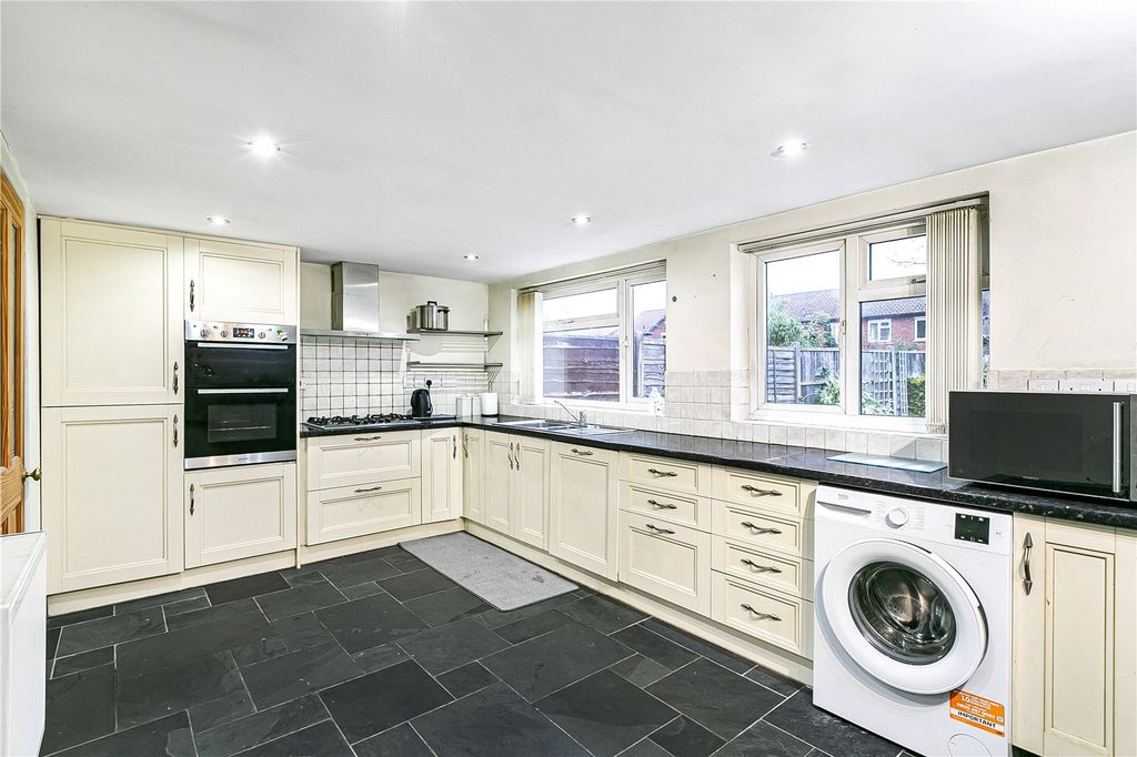 Property photo 2 of 22 Kitchen