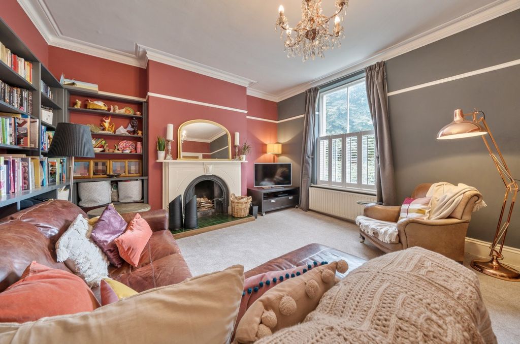 3 bed terraced house to rentWoodbine Terrace, Headingley, Leeds LS6