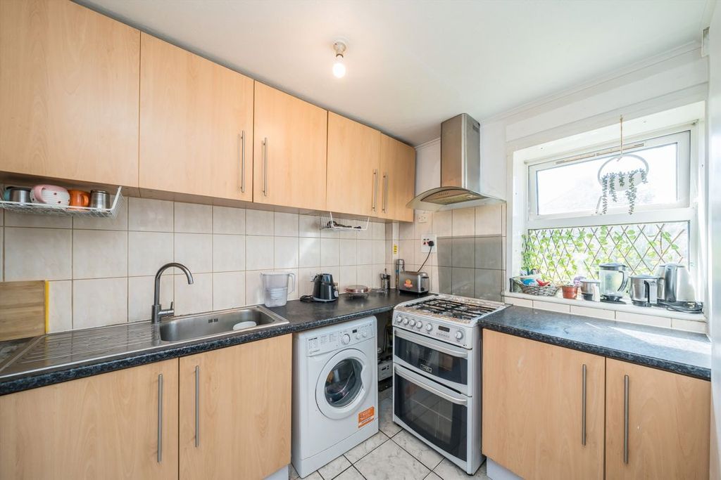 Property photo 2 of 4