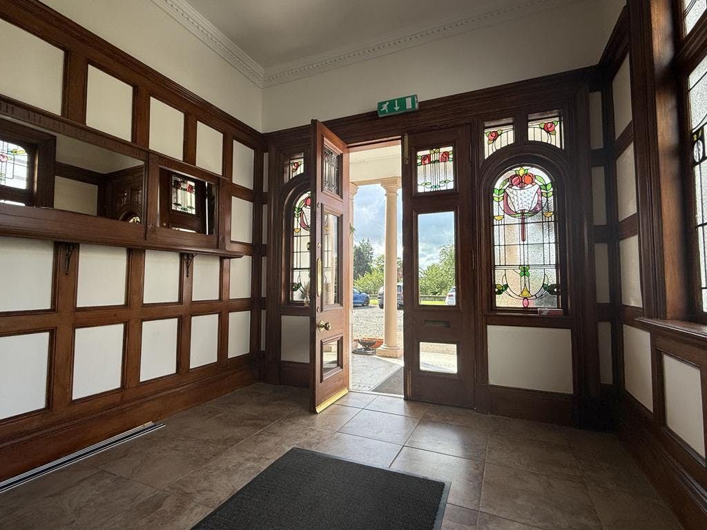 Property photo 2 of 11 Image 2