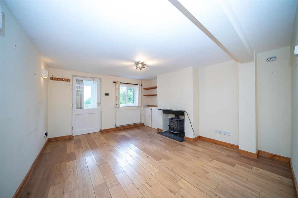 Property photo 2 of 26 24-Tyttenhanger-Green-3627.Jpg