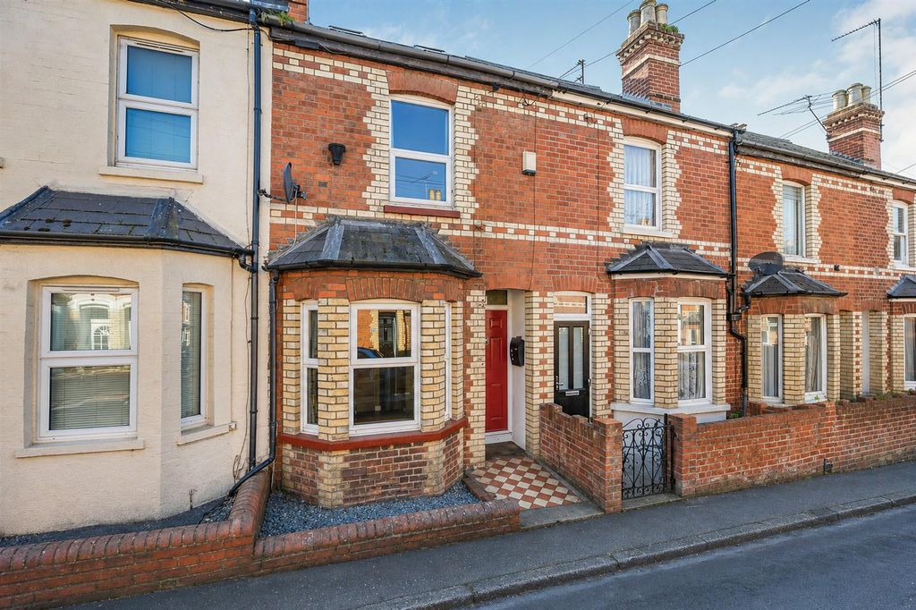 Property photo 1 of 16