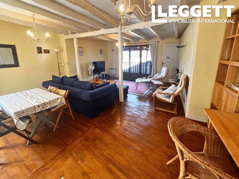 Property photo 3 of 10