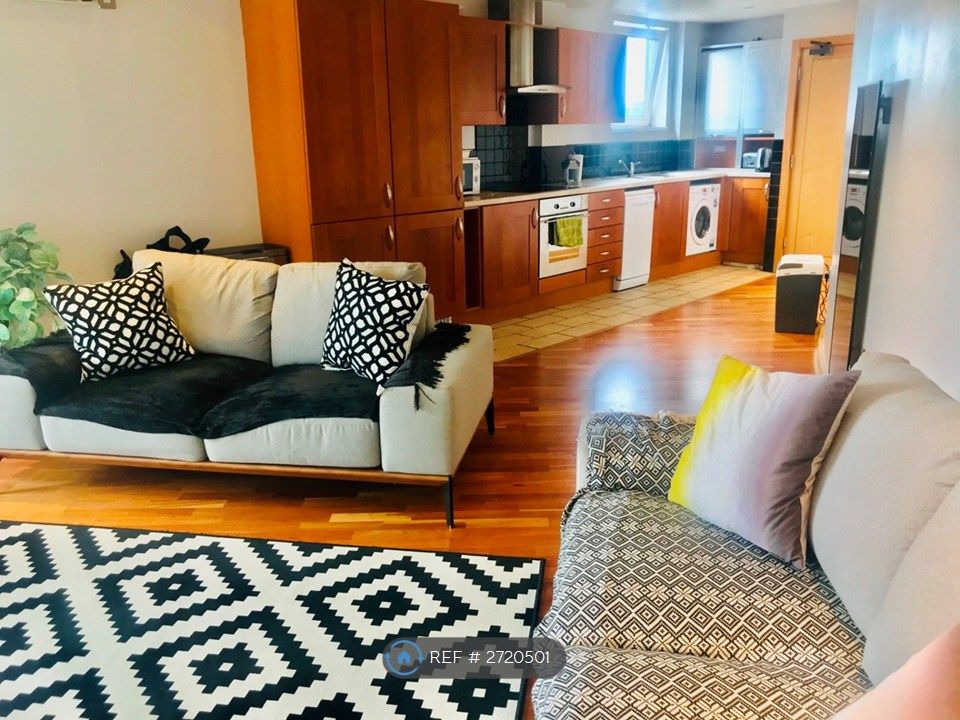 Property photo 3 of 26