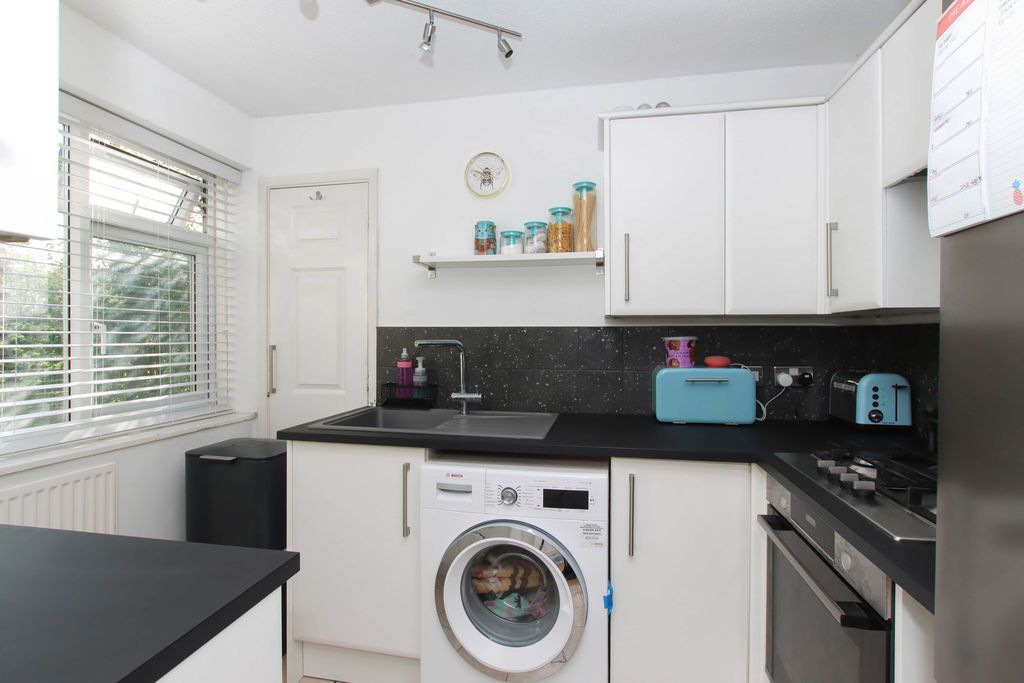 Property photo 3 of 13 Photo 11