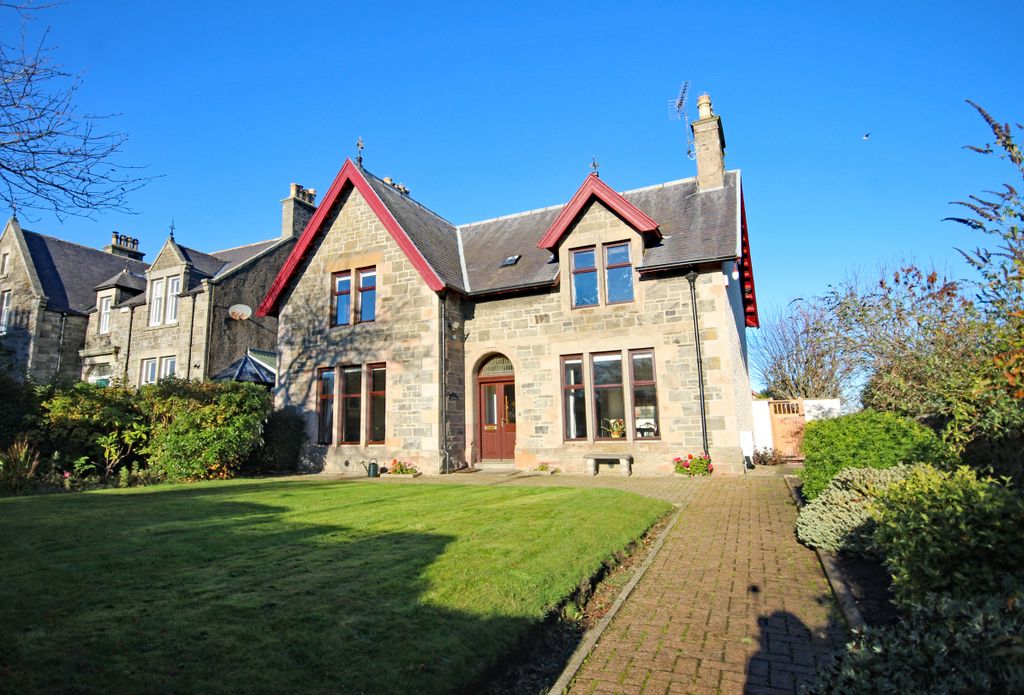 Property photo 1 of 37