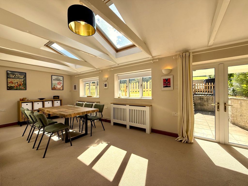 Property photo 3 of 17 Dining Room