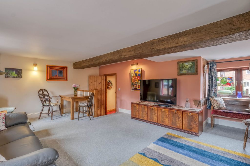 Property photo 3 of 25