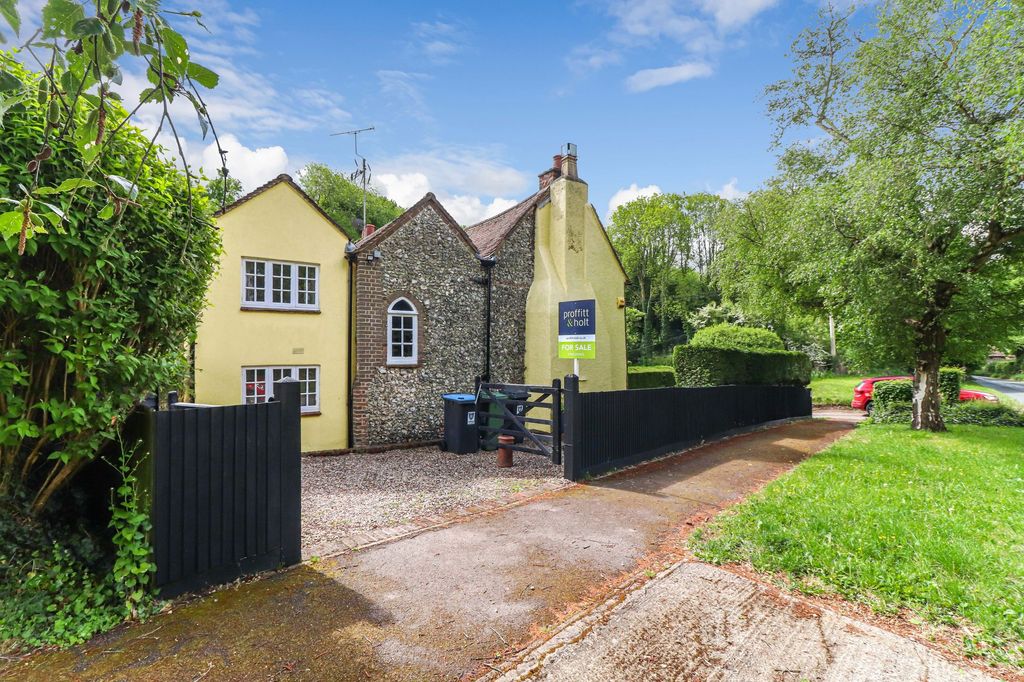 Property photo 1 of 26