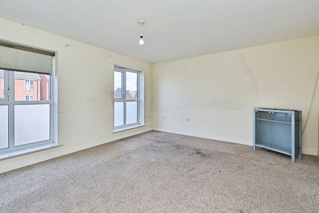 Property photo 2 of 13 Lounge