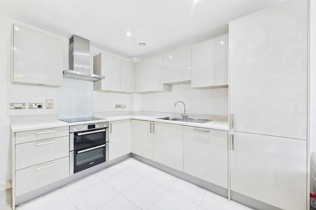Property photo 2 of 10 Picture No. 04