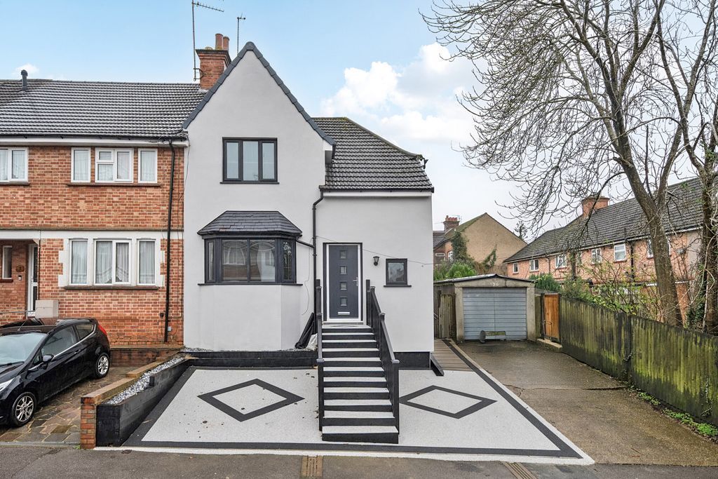 Property photo 1 of 17 1403807-1-6978A2d...