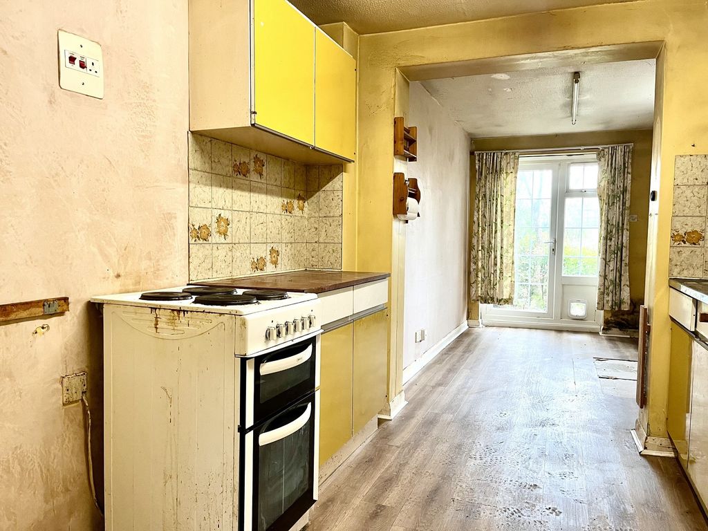 Property photo 3 of 11 Not Specified