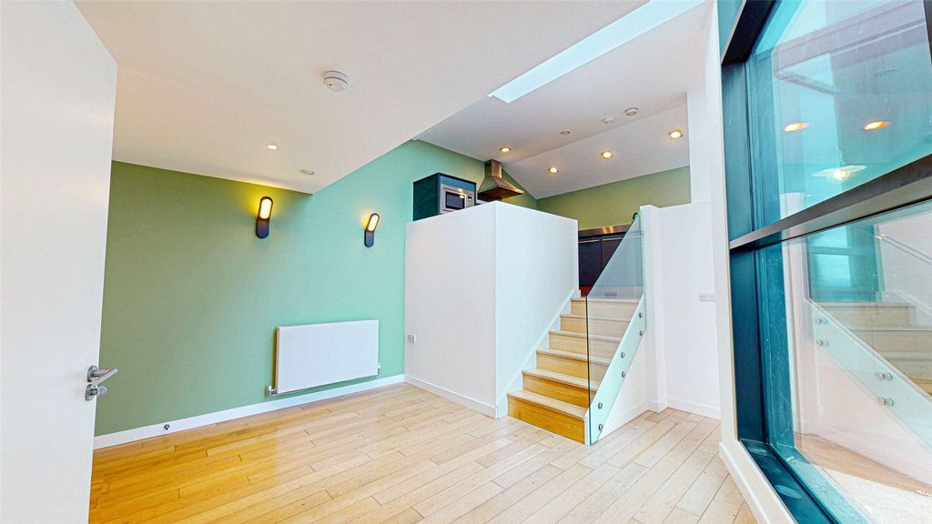 Property photo 1 of 13 Picture No. 02