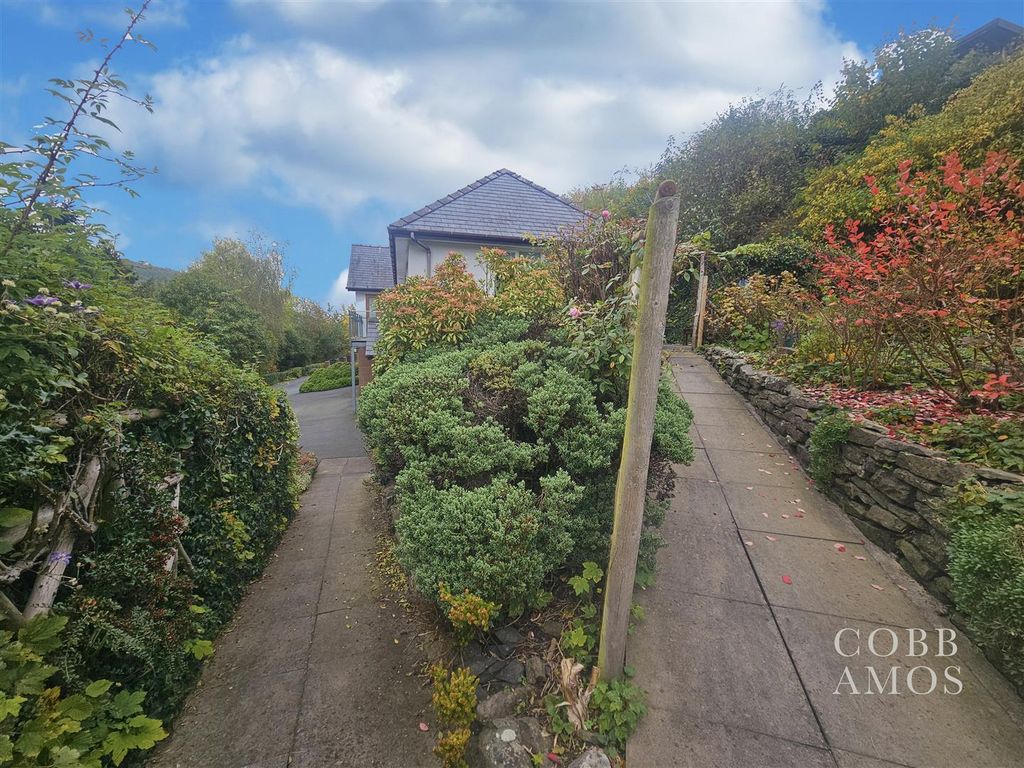 Property photo 3 of 27 20251015_132514.Jpg