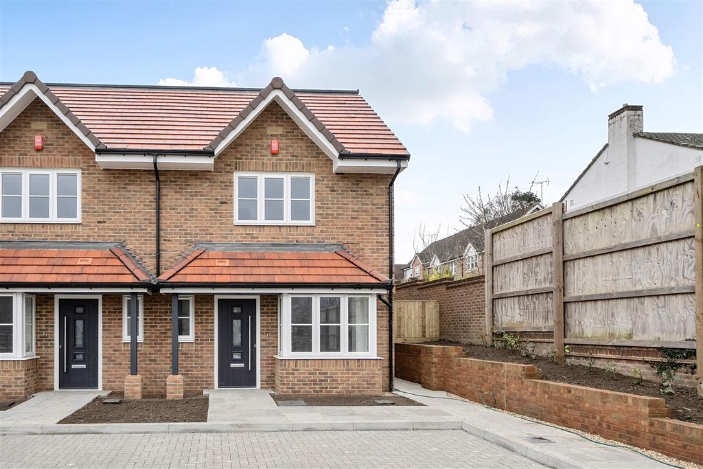 Property photo 1 of 26 1409617-26-69B2Baa20c05c.Jpg