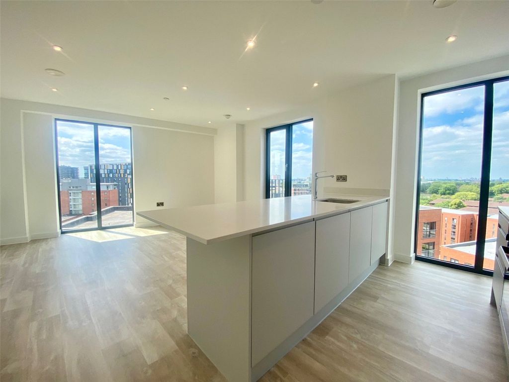 Property photo 3 of 15 Picture No. 03