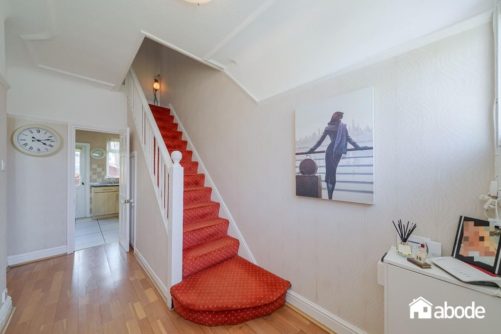 Property photo 3 of 23 25 Rosedale 1.Jpg
