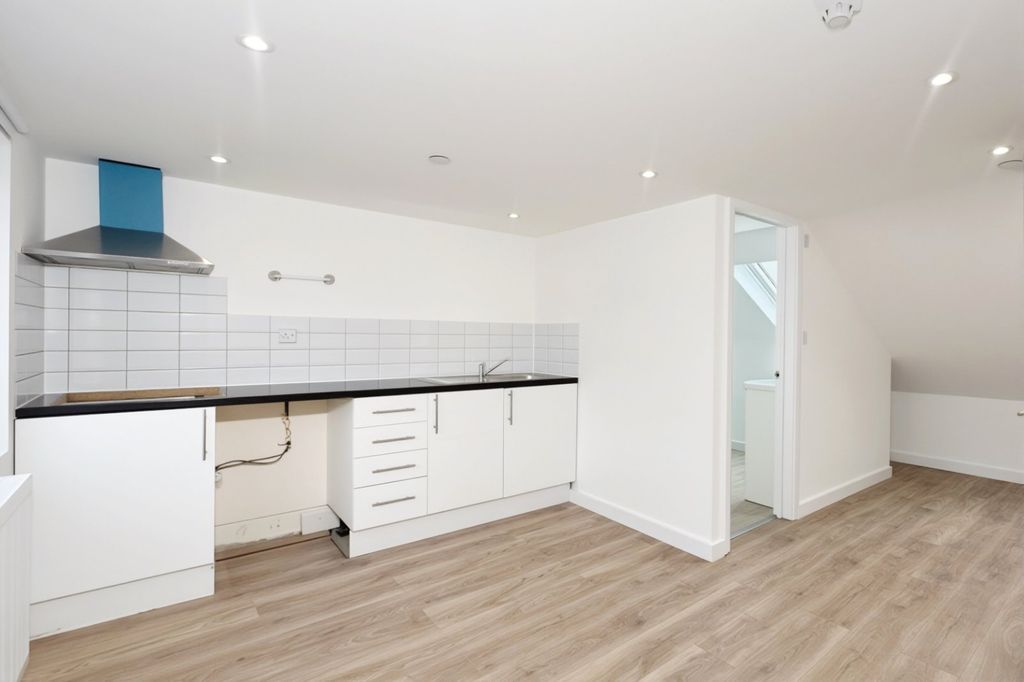Property photo 1 of 11 Picture No. 01