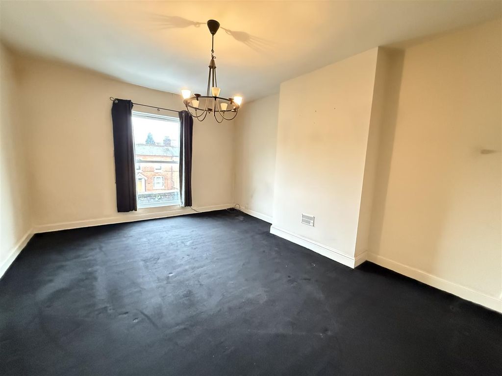 Property photo 3 of 9 Photo 22-12-2025, 12 21 42 Pm.Jpg