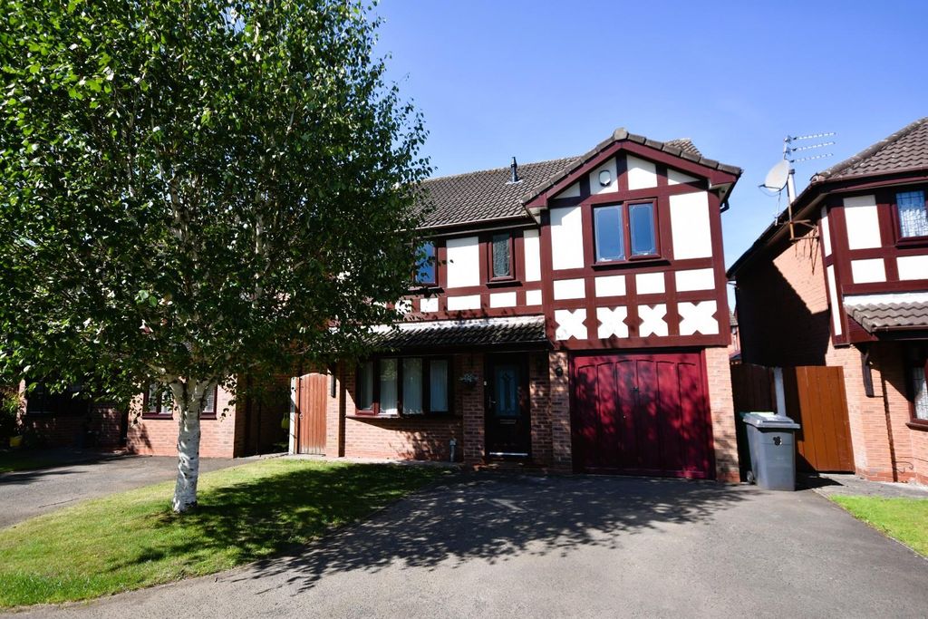 Property photo 1 of 25