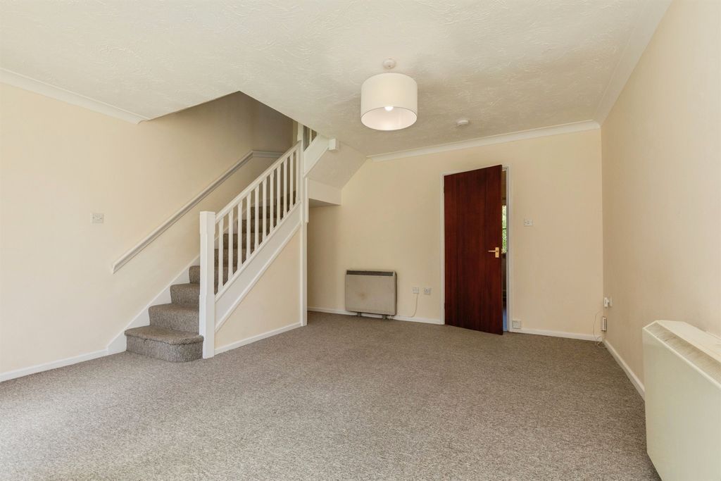 Property photo 3 of 20