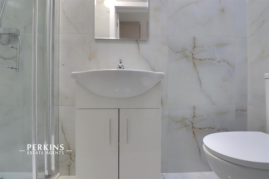 Property photo 3 of 4 Ensuite 3.Jpg