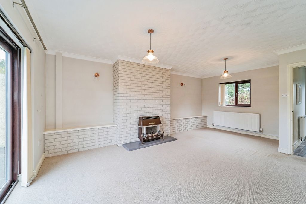 Property photo 3 of 21 Pbox-Img.Jpg
