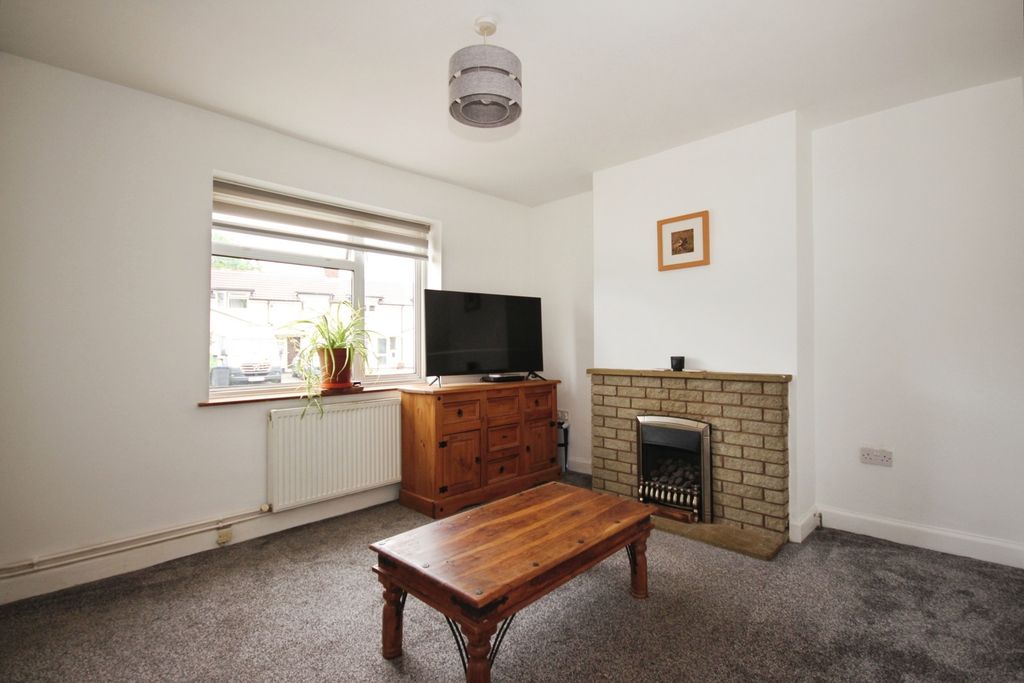Property photo 3 of 17 Photo