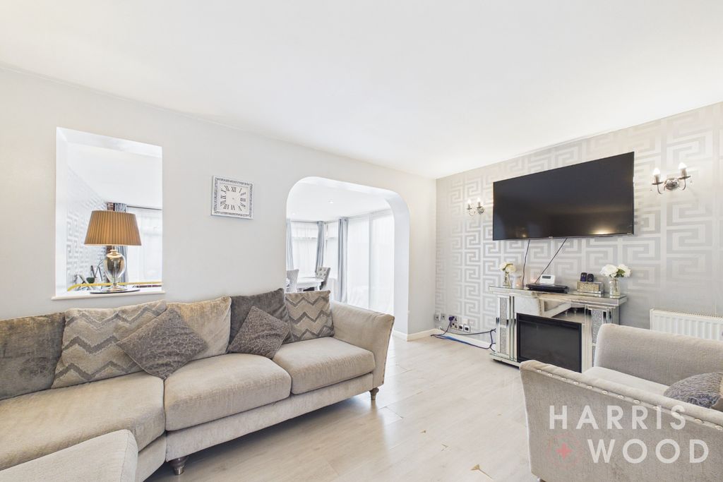 Property photo 3 of 18 5445313