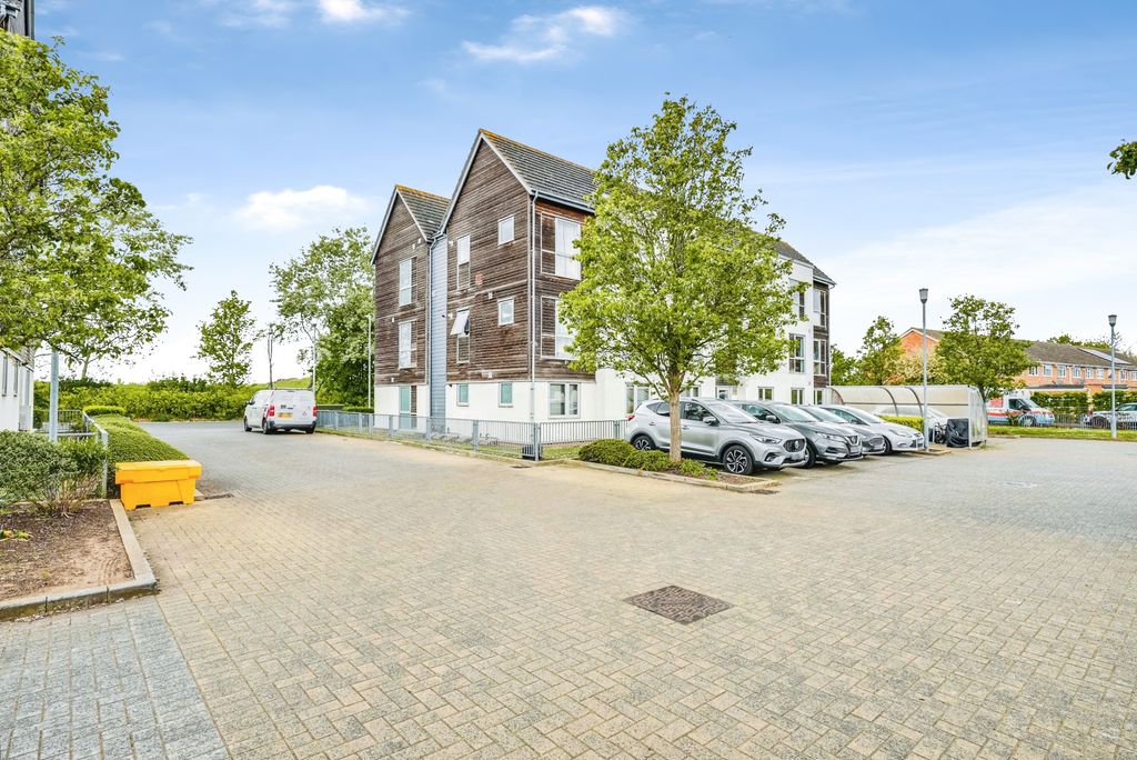 Additional image 18 of 2 bed flat for saleDulcie Close, Greenhithe DA9