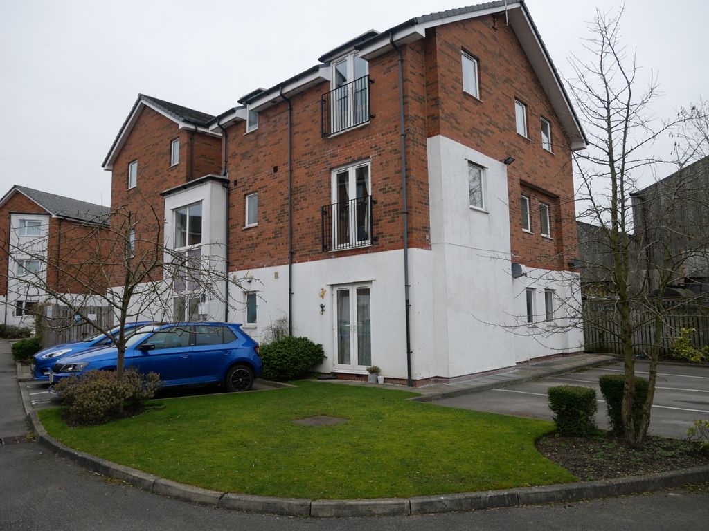 Property photo 1 of 11