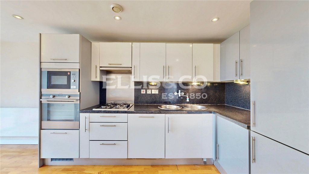 Property photo 1 of 14 Picture No. 06