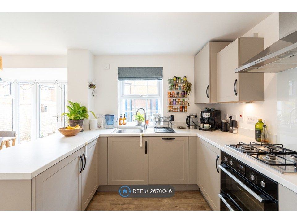 Property photo 3 of 29