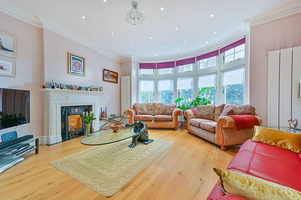 Property photo 2 of 13
