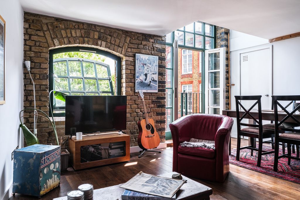 Property photo 3 of 29 14-Tannery-House-18.Jpg
