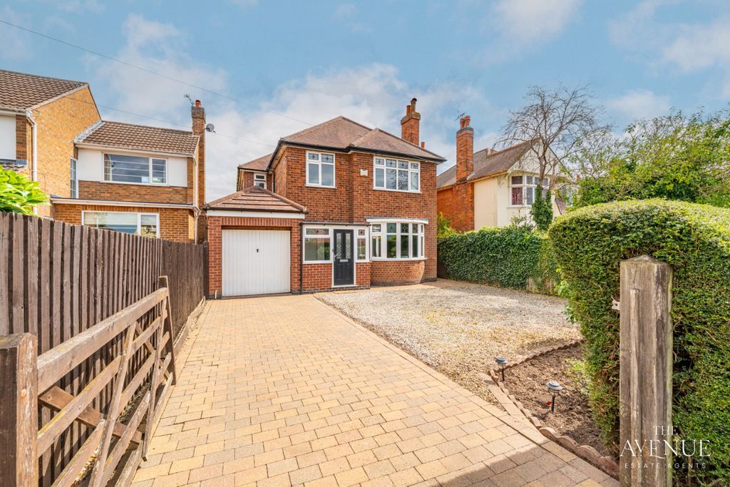 Property photo 2 of 55 4396154