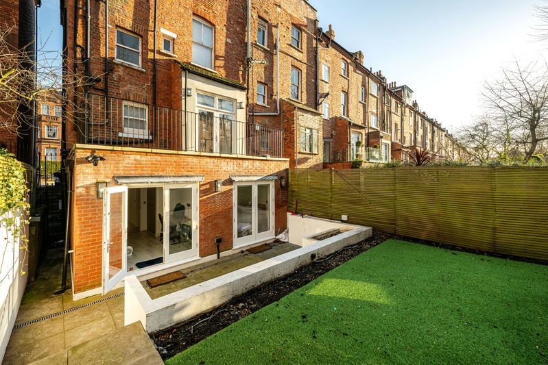 Property photo 1 of 13 Photo 30