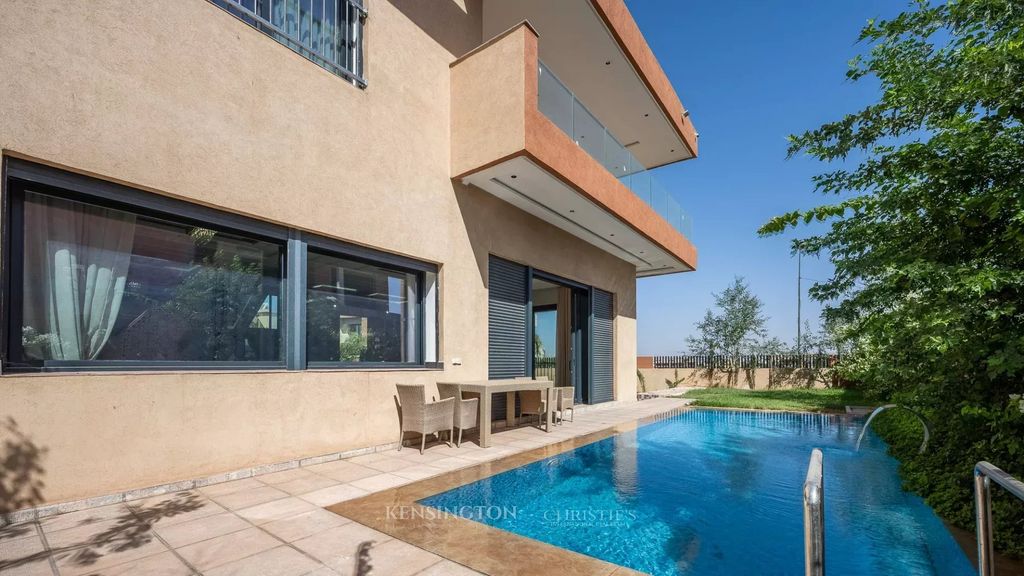 Property photo 3 of 34