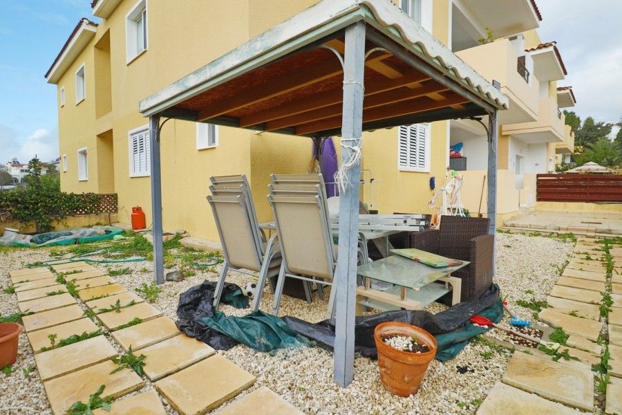 Property photo 2 of 22