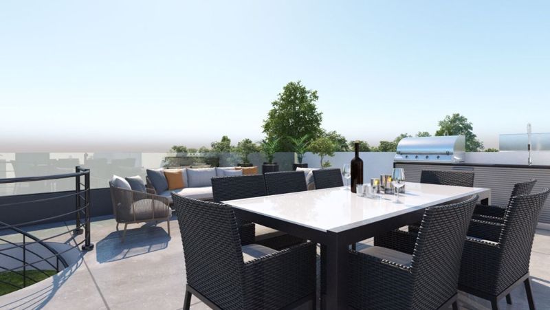 Property photo 2 of 10 Roof Garden Example