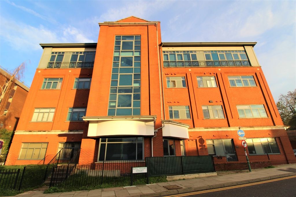 Property photo 1 of 7 4804131