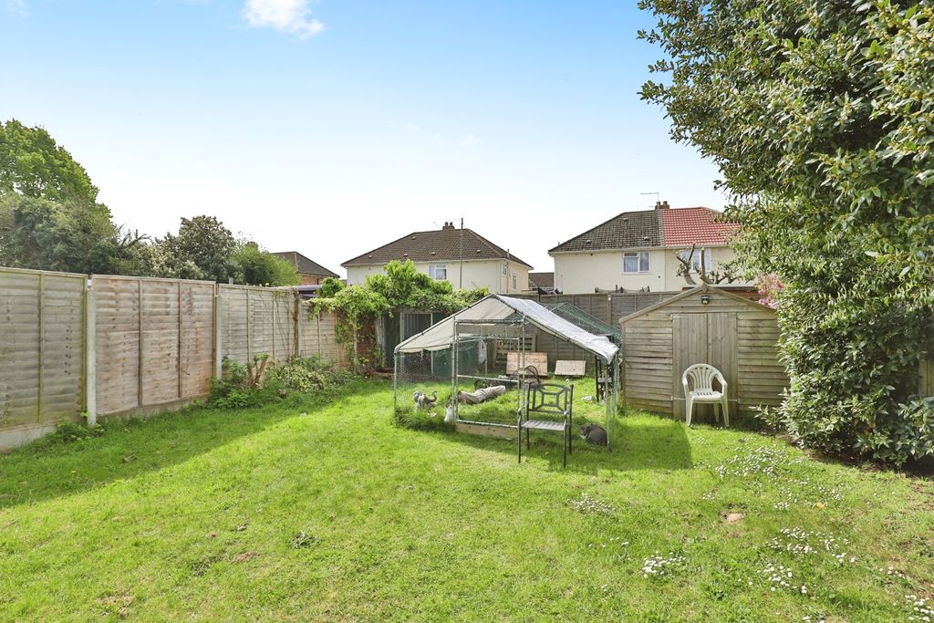 Property photo 2 of 14 Garden