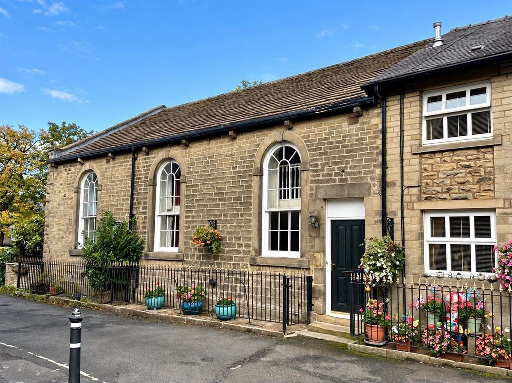 Property photo 1 of 18