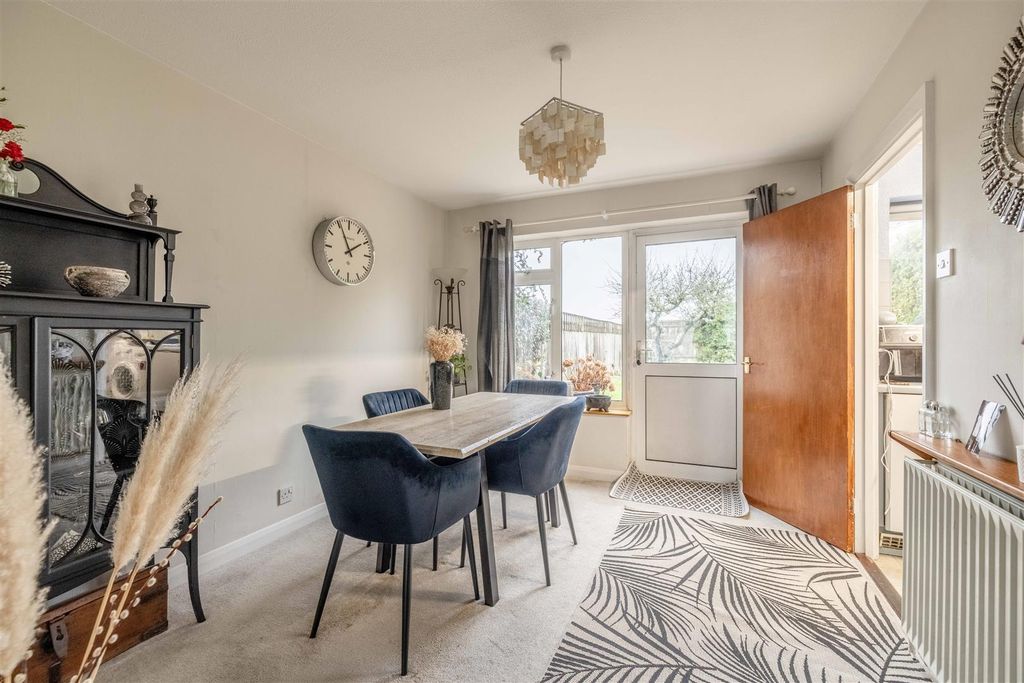 Property photo 3 of 14 61Rc (7 Of 14).Jpg