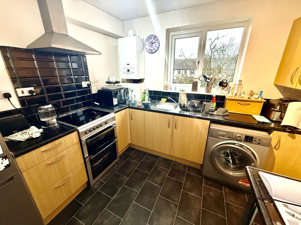 Property photo 2 of 6 Img_1229