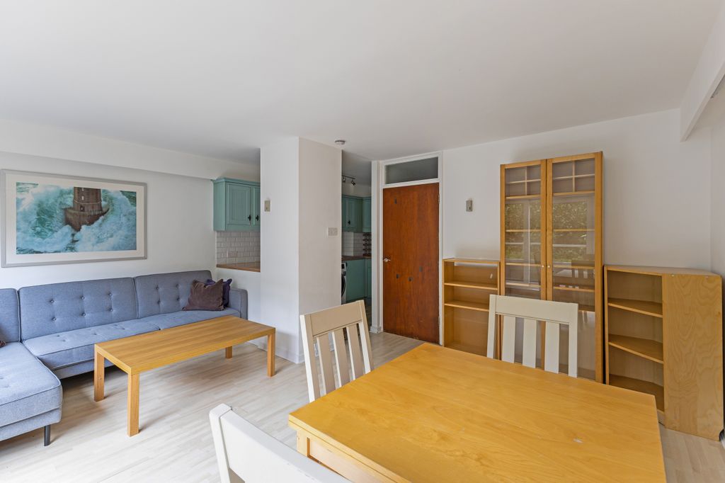 Property photo 2 of 10 Reception