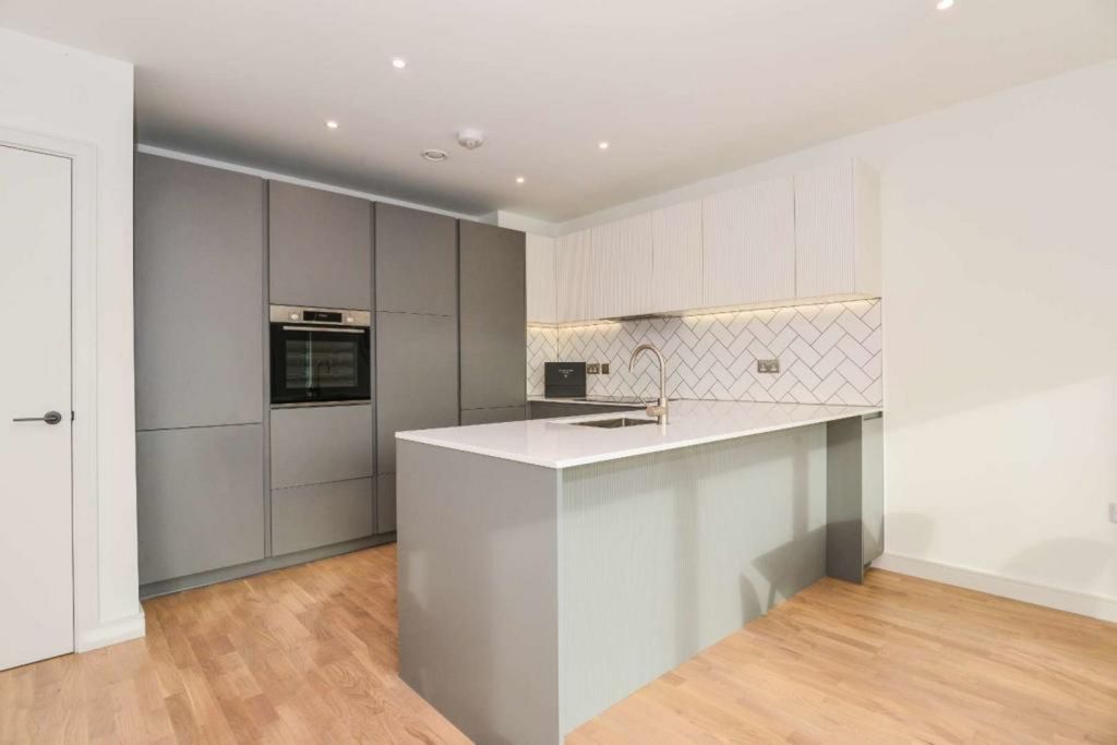 Property photo 2 of 6